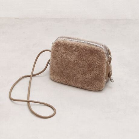 [^:10-00-03900]JVJV cache cache / tFCN{A~jV_[fUC|CgёZ߂̃{AV_[obOBŏH~̃JWAR[fĂ鉷݂̂fށBC|Pbg22wɕꂽȂ̂ŒႲႹg@~jzA|[`AX}zȂǂ[ł܂BV_[̓TCȟіڂς邱ƂŒ̔ł܂BAeVEfޓL̂ɂꍇ܂BɂCɂȂꍇ͈xAꂽłgpBiڍׁyTCYzF20  F15  }`F10.5   V_[F120y|PbgzOF1 F2yJ@zt@Xi[yd(g)z220yfށz|GXe vyYzy艿z6,490~(ō)A4pF~z(10cm~20cm)F~500ml{gF~uhRZvg-- cache cache / JVJV --JVJVƂ̓tXŁuځvBK[bVƂƔwLтlۂ~bNXfC[JWAȃt@bVWJBJtőfpȃnhNtg₩킢炵`[tgŁAmƂ̃R[fBl[gɉ炵ƗVтvXobOāBîCɓo^肢܂yJ[gɓz̃n[g}[NNbNēׂ⃉Xg1_̂m点AZ[Ȃǂ̂m点󂯎邱Ƃł܂L̕iԂ\tBiԁF100003900obO obN ΂ t@[obO V_[obO NX{fB ~jV_[ ~jobO JWA fB[X 100003900