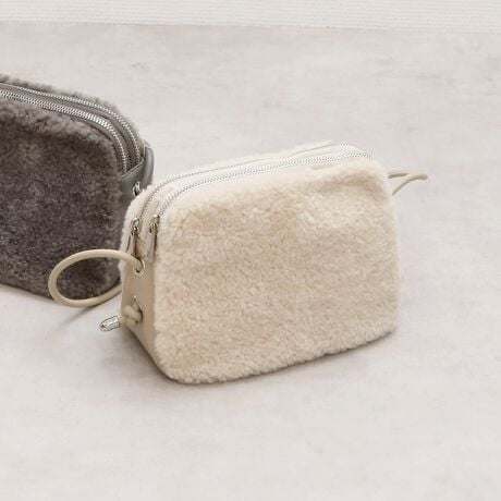 [^:10-00-03900]JVJV cache cache / tFCN{A~jV_[fUC|CgёZ߂̃{AV_[obOBŏH~̃JWAR[fĂ鉷݂̂fށBC|Pbg22wɕꂽȂ̂ŒႲႹg@~jzA|[`AX}zȂǂ[ł܂BV_[̓TCȟіڂς邱ƂŒ̔ł܂BAeVEfޓL̂ɂꍇ܂BɂCɂȂꍇ͈xAꂽłgpBiڍׁyTCYzF20  F15  }`F10.5   V_[F120y|PbgzOF1 F2yJ@zt@Xi[yd(g)z220yfށz|GXe vyYzy艿z6,490~(ō)A4pF~z(10cm~20cm)F~500ml{gF~uhRZvg-- cache cache / JVJV --JVJVƂ̓tXŁuځvBK[bVƂƔwLтlۂ~bNXfC[JWAȃt@bVWJBJtőfpȃnhNtg₩킢炵`[tgŁAmƂ̃R[fBl[gɉ炵ƗVтvXobOāBîCɓo^肢܂yJ[gɓz̃n[g}[NNbNēׂ⃉Xg1_̂m点AZ[Ȃǂ̂m点󂯎邱Ƃł܂L̕iԂ\tBiԁF100003900obO obN ΂ t@[obO V_[obO NX{fB ~jV_[ ~jobO JWA fB[X 100003900