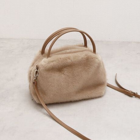 [^:10-00-03920]JVJV cache cache / ~NGRt@[2way{bNXg[gfUC|Cgѐ̃gbvƓŐF̈قȂ~NGRt@[̂dオ2way{bNXg[gB̓t@Xi[ŃLC߂̃g[gobOłBzA500ml{gȂǂg₷TCYBV_[͒߂ƎOł񂰂ƌ|2wayŎgĒ܂BAeVEfޓL̂ɂꍇ܂BɂCɂȂꍇ͈xAꂽłgpBiڍׁyTCYzF21  F14  }`F10   nhオF9@V_[F105-115y|PbgzOF0 F1yJ@zt@Xi[yd(g)z240yfށz|GXe vyYzy艿z7,590~(ō)A4pF~z(10cm~20cm)F500ml{gFuhRZvg-- cache cache / JVJV --JVJVƂ̓tXŁuځvBK[bVƂƔwLтlۂ~bNXfC[JWAȃt@bVWJBJtőfpȃnhNtg₩킢炵`[tgŁAmƂ̃R[fBl[gɉ炵ƗVтvXobOāBîCɓo^肢܂yJ[gɓz̃n[g}[NNbNēׂ⃉Xg1_̂m点AZ[Ȃǂ̂m点󂯎邱Ƃł܂L̕iԂ\tBiԁF100003920obO obN ΂ t@[obO g[gobO 񂰃obO nhobO 2EFC V_[obO NX{fB ~jV_[ ~jobO JWA fB[X 100003920