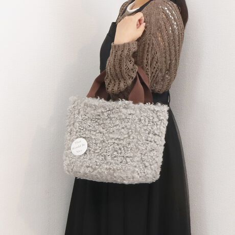 [^:10-00-04260]JVJV cache cache / tFCNt@[~`FbNo[Vug[gfUC|CgH~V[Y𐷂グĂ郊o[Vug[gobOB\̓tFCNt@[A̓gbhȃ`FbNŃR[fɂĕς܂B傫ȊʃobWANZgɁBzA500ml{gȂǂ̂ŃfC[Ɏg₷TCỸg[gobOłBAeVEfޓL̂ɂꍇ܂BɂCɂȂꍇ͈xAꂽłgpBiڍׁyTCYzF31  F24  }`F18   nhオF12y|PbgzOF0 F0yJ@zyd(g)z360yfށz|GXeyYzy艿z7,590~(ō)A4pF~z(10cm~20cm)F500ml{gFuhRZvg-- cache cache / JVJV --JVJVƂ̓tXŁuځvBK[bVƂƔwLтlۂ~bNXfC[JWAȃt@bVWJBJtőfpȃnhNtg₩킢炵`[tgŁAmƂ̃R[fBl[gɉ炵ƗVтvXobOāBîCɓo^肢܂yJ[gɓz̃n[g}[NNbNēׂ⃉Xg1_̂m点AZ[Ȃǂ̂m点󂯎邱Ƃł܂L̕iԂ\tBiԁF10-00-04260obO obN ΂ g[gobO t@[obO JWA fB[X 100004260