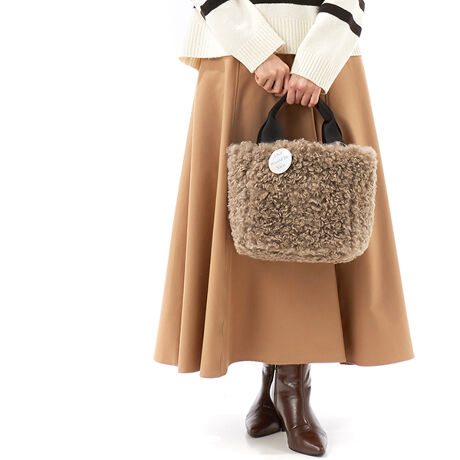 [^:10-00-04260]JVJV cache cache / tFCNt@[~`FbNo[Vug[gfUC|CgH~V[Y𐷂グĂ郊o[Vug[gobOB\̓tFCNt@[A̓gbhȃ`FbNŃR[fɂĕς܂B傫ȊʃobWANZgɁBzA500ml{gȂǂ̂ŃfC[Ɏg₷TCỸg[gobOłBAeVEfޓL̂ɂꍇ܂BɂCɂȂꍇ͈xAꂽłgpBiڍׁyTCYzF31  F24  }`F18   nhオF12y|PbgzOF0 F0yJ@zyd(g)z360yfށz|GXeyYzy艿z7,590~(ō)A4pF~z(10cm~20cm)F500ml{gFuhRZvg-- cache cache / JVJV --JVJVƂ̓tXŁuځvBK[bVƂƔwLтlۂ~bNXfC[JWAȃt@bVWJBJtőfpȃnhNtg₩킢炵`[tgŁAmƂ̃R[fBl[gɉ炵ƗVтvXobOāBîCɓo^肢܂yJ[gɓz̃n[g}[NNbNēׂ⃉Xg1_̂m点AZ[Ȃǂ̂m点󂯎邱Ƃł܂L̕iԂ\tBiԁF10-00-04260obO obN ΂ g[gobO t@[obO JWA fB[X 100004260