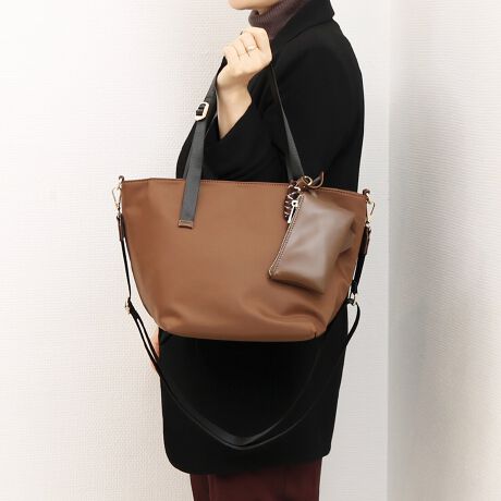 [^:10-00-04250]JVJV cache cache / `[ZbgtiC2wayg[gobOfUC|CgiCfނ̃Vvȃg[gɃ|[`L[`[AL[z_[Ȃǂt܂BƂ͋Cgh܂BOł̂ŃVvɂghɂƂł܂Bnh̒ŕςꂽA|PbgɃNbV@\ʂ肵2wayg[głBEL[`[AL[z_[A~j|[`ZbgɂȂgĥACeE߂łnhƌ|V_[tE|PbgɃNbV̂Ń^ubgȂǂ̎SAeVEfޓL̂ɂꍇ܂BɂCɂȂꍇ͈xAꂽłgpBiڍׁyTCYzF37  F22  }`F20   nhオF14-27.5@V_[F86-147y|PbgzOF1 F4yJ@zt@Xi[yd(g)z380yfށziCyYzy艿z7,590~(ō)A4pF~z(10cm~20cm)F500ml{gFuhRZvg-- cache cache / JVJV --JVJVƂ̓tXŁuځvBK[bVƂƔwLтlۂ~bNXfC[JWAȃt@bVWJBJtőfpȃnhNtg₩킢炵`[tgŁAmƂ̃R[fBl[gɉ炵ƗVтvXobOāBîCɓo^肢܂yJ[gɓz̃n[g}[NNbNēׂ⃉Xg1_̂m点AZ[Ȃǂ̂m点󂯎邱Ƃł܂L̕iԂ\tBiԁF10-00-04250obO obN ΂ g[gobO V_[obO NX{fB 2EFC ʋ JWA fB[X 100004250