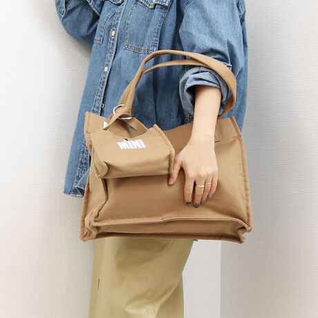 [^:10-00-04390]JVJV cache cache / tbL[|[`tLoXg[gfUC|CgMINIƃtbL[vgꂽ~jobOfUC|Cg̃g[gobOBeqZbgŎĂ킢AꂼPiłgoAuȃg[gobOłBA4t@CČꂪłTCYȂ̂ŒʋΒʊwɂ߂łBAeVEfޓL̂ɂꍇ܂BɂCɂȂꍇ͈xAꂽłgpBiڍׁyTCYz({)F37  F30  }`F11(|[`)F18  F17  }`F5@  nhオF26y|PbgzOF0 F3yJ@z}Olbgyd(g)z480yfށzȁyYzy艿z7,590~(ō)A4pFz(10cm~20cm)F500ml{gFuhRZvg-- cache cache / JVJV --JVJVƂ̓tXŁuځvBK[bVƂƔwLтlۂ~bNXfC[JWAȃt@bVWJBJtőfpȃnhNtg₩킢炵`[tgŁAmƂ̃R[fBl[gɉ炵ƗVтvXobOāBîCɓo^肢܂yJ[gɓz̃n[g}[NNbNēׂ⃉Xg1_̂m点AZ[Ȃǂ̂m点󂯎邱Ƃł܂L̕iԂ\tBiԁF10-00-04390obO obN ΂ g[gobO eqobO ~jobO A4 ʋ ʊw JWA fB[X 100004390