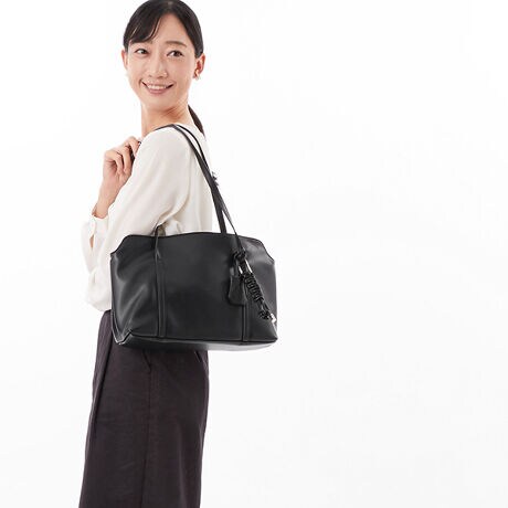 [^:10-00-04420]JVJV cache cache / у`[t2wayChg[gfUC|CgL[`[ƃL[z_[|CgɂȂg[gobOB߃nhgh܂B͐܂肽ŏd˂AL΂ו̗ʂCɍ킹ĕς܂B̓t@Xi[t|Pbg𒆉Ɏt2ŵBႲႹ₷̂|CgłBzA500ml{gA|[`ȂǂČ|łg₷g[gobOłBAeVEfޓL̂ɂꍇ܂BɂCɂȂꍇ͈xAꂽłgpBiڍׁyTCYzF36  F20  }`F11   nhオF32y|PbgzOF0 F2yJ@z}Olbgyd(g)z560yfށzvyYzy艿z7,590~(ō)A4pF~z(10cm~20cm)F500ml{gFuhRZvg-- cache cache / JVJV --JVJVƂ̓tXŁuځvBK[bVƂƔwLтlۂ~bNXfC[JWAȃt@bVWJBJtőfpȃnhNtg₩킢炵`[tgŁAmƂ̃R[fBl[gɉ炵ƗVтvXobOāBîCɓo^肢܂yJ[gɓz̃n[g}[NNbNēׂ⃉Xg1_̂m点AZ[Ȃǂ̂m点󂯎邱Ƃł܂L̕iԂ\tBiԁF10-00-04420obO obN ΂ g[gobO L[z_[ L[`[ `[ JWA fB[X 100004420