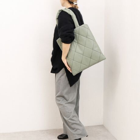 [^:10-00-04470]JVJV cache cache / ~iCo[Vug[gfUC|CgƃiC̃o[Vug[gobOBʂ̓pebhꂽLeBOHAiCʂ̓Vvő傫|Pbg|CgBǂ\Ă܂Bӂ肵߃nhŌꂪłAA4t@C邵肵[͂̃g[gobOłBAeVEfޓL̂ɂꍇ܂BɂCɂȂꍇ͈xAꂽłgpBiڍׁyTCYzF36  F39  }`F0   nhオF23y|PbgzOF0 F1yJ@zyd(g)z280yfށzv@iCyYzy艿z6,490~(ō)A4pFz(10cm~20cm)F500ml{gFuhRZvg-- cache cache / JVJV --JVJVƂ̓tXŁuځvBK[bVƂƔwLтlۂ~bNXfC[JWAȃt@bVWJBJtőfpȃnhNtg₩킢炵`[tgŁAmƂ̃R[fBl[gɉ炵ƗVтvXobOāBîCɓo^肢܂yJ[gɓz̃n[g}[NNbNēׂ⃉Xg1_̂m点AZ[Ȃǂ̂m点󂯎邱Ƃł܂L̕iԂ\tBiԁF10-00-04470obO obN ΂ g[gobO A4 o[Vu LeBO pebh JWA fB[X 100004470