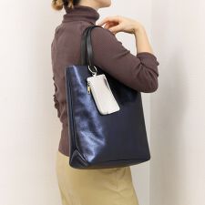 VERYコラボ カシュカシュ cachecache / カードケース付きメタリックトートバッグ