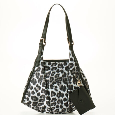 [^:10-00-04670]JVJV cache cache / xgnhiCg[gfUC|CgɌčLtH[̃g[gobO̓nh̒傫ςg̗ǂACeB茨ꂵɂ߂łBxg|[`ɕtS[hANZgɂȂĂ܂BOłGxbv^̃|[`ICJ[hȂǂ̂ɕ֗łBAeVEfޓL̂ɂꍇ܂BɂCɂȂꍇ͈xAꂽłgpBiڍׁyTCYzF40  F25  }`F9   nhオF20-32y|PbgzOF0 F1yJ@zt@Xi[yd(g)z380yfށziC@vyYzy艿z7,590~(ō)A4pF~z(10cm~20cm)F500ml{gFuhRZvg-- cache cache / JVJV --JVJVƂ̓tXŁuځvBK[bVƂƔwLтlۂ~bNXfC[JWAȃt@bVWJBJtőfpȃnhNtg₩킢炵`[tgŁAmƂ̃R[fBl[gɉ炵ƗVтvXobOāBîCɓo^肢܂yJ[gɓz̃n[g}[NNbNēׂ⃉Xg1_̂m点AZ[Ȃǂ̂m点󂯎邱Ƃł܂L̕iԂ\tBiԁF10-00-04670g[gobO fB[X ArI unbillion JVJV 100004670