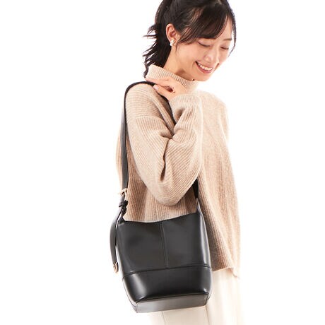 [^:10-00-04700]JVJV cache cache / sobN~jV_[fUC|Cĝ邫ꂢ߂ȍvgpc^V_[obOBT^̋IŃ|CgɂȂĂ܂B̃R[fBl[g肰ȂN[ɂ悭dグĂ܂BzA500ml{gȂǂg̗ǂTCYłBAeVEfޓL̂ɂꍇ܂BɂCɂȂꍇ͈xAꂽłgpBiڍׁyTCYzF21.5  F24  }`F12   V_[F51-82y|PbgzOF0 F1yJ@z}Olbgyd(g)z380yfށzvyYzy艿z6,490~(ō)A4pF~z(10cm~20cm)F500ml{gFuhRZvg-- cache cache / JVJV --JVJVƂ̓tXŁuځvBK[bVƂƔwLтlۂ~bNXfC[JWAȃt@bVWJBJtőfpȃnhNtg₩킢炵`[tgŁAmƂ̃R[fBl[gɉ炵ƗVтvXobOāBîCɓo^肢܂yJ[gɓz̃n[g}[NNbNēׂ⃉Xg1_̂m点AZ[Ȃǂ̂m点󂯎邱Ƃł܂L̕iԂ\tBiԁF10-00-04700V_[obO ꂢ  fB[X ArI unbillion JVJV 100004700