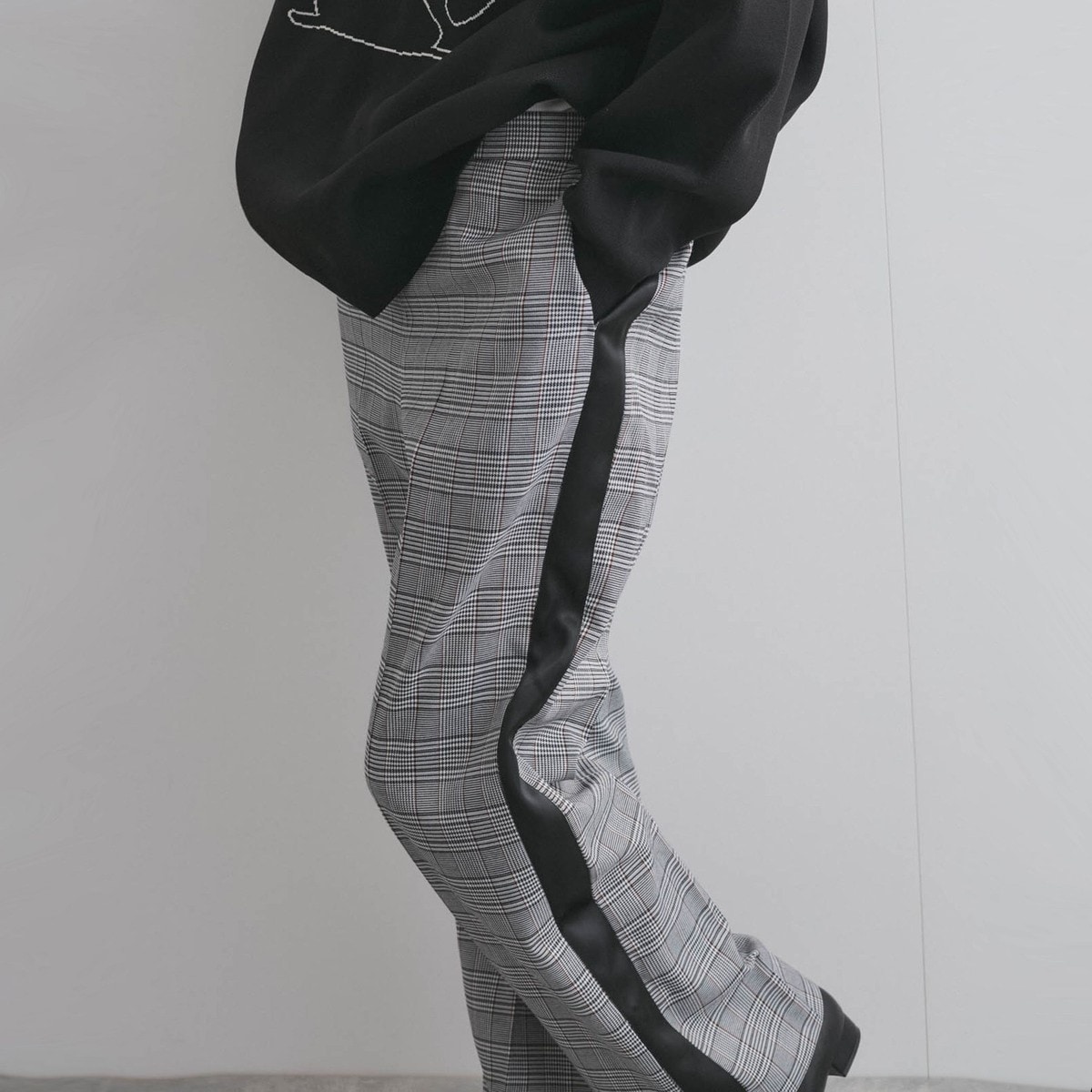 サイドバックルタックテーパードチノパンツ | ジャーナル