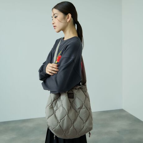 [^ԁF2334-49027]yENIM BY VICKY/GjoCrbL[zt@bVɂ̓[ȂA̍DȃX^CRɁBh炵AEP̃t@bVhe[}Ƀj[NȃfUCƎp˂[h[uđeʁI2WAYXgOV_[obOhPOINTڂ@\2ʂg~^[XgOV_[obOłBB4t@C镁ig₷TCYłBobOi邱ƂŃXgOobOɕςAobO̒gȂdlɂȂĂ܂Bv[gɂD]łB2WAYdliV_[obO^XgOobOj̏iłB\ɂ́A5mmpbvXgbvngpĂ܂B800FP̏㎿ȃ_EgpĂ܂BobO̕Ri邱ƂŃXgOobOɂȂ܂Bƒł̐\łBjpłBFABRICHт͌y͂ɗDꂽ800tBp[ȏ̃_EgpĂ܂B\n͝H{400Tȏ̍xiC^t^̗pBׁ̈AɋtɂdlɎdグĂ܂ByTAION/^CIzuTAIONṽuh̗ŔATAION̉BgNIeB[ɑ΂鈳|IRXgptH[}Xʂl̒ǋhX[KƂAiō@\ȃCi[_E𕝍LWJĂ܂BFTCY̖LxȃoG[VTAIONCi[_E̓łBGgh̃~^[fUC1_ƃghCNȒȂɁǂJWAŁAɂ݂̗ǂ\͂ȃACeȂ̂ŁAig͂AAEghA⃌W[ȂǕLV[Ŋ􂷂邱ƊԈႢȂIVvȃfUCŃYɂIXXł----------------------------------@ƒFt40xƂA􂢂oBRF݂̒花悢BACFACdグ֎~BhCN[jOFhCN[jO֎~B----------------------------------ꕔi̓ZNgACëׁAENIM BY VICKỸl[tĂȂ̂܂B摜̏i̓TvƂȂ܂̂Ŏۂ̏iƎdlAHATCY኱قȂꍇ܂Bql̃j^[ɂۂ̂FƑقȂꍇ܂BBe󋵂̓ɂAFقȂČꍇ܂B       