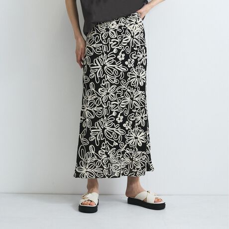 [^ԁF2311-51069][jAX̂R[hfUCЂA[gȈꖇ[POINTR[hhJŃt[𒊏ۓIɕ\A[gȃXJ[gBR[hŕ\邱ƂŁÅꖇłf܂BEGXg͂SdlɂȂĂAC[W[ȗSnłB̓IȃeLX^CȂ̂ŁAIĈ胉CɎdグ܂BVvTVc킹ŁAXJ[g̃X^C߂łB----------------------------------------------------------------@ƒFƒł̐֎~BACFʉx160xƂăACdグłBhCN[jOFΖnn܂ɂアhCN[jOłB----------------------------------------------------------------fg 165cm pTCY M摜̏i̓TvƂȂ܂̂Ŏۂ̏iƎdlAHATCY኱قȂꍇ܂Bql̃j^[ɂۂ̂FƑقȂꍇ܂BBe󋵂̓ɂAFقȂČꍇ܂B֘A[hFVICKY rbL[ fB[X 2025t 2025SS t t t  V lJWA lR[f t[ ԕ hJ IC