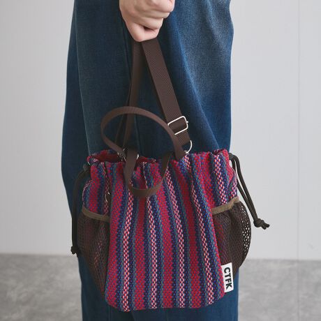 [^ԁF2334-53000]yENIM BY VICKY/GjoCrbL[zt@bVɂ̓[ȂA̍DȃX^CRɁBh炵AEP̃t@bVhe[}Ƀj[NȃfUCƎp˂[h[uăXgCvbVڂ䂭В^nhobNBPOINTyʂŏ炵tH̋ВobOB܂Ag₷J@ŁAЂĊȒPɊJł̂͂̃|CgłB[ĥXgCvbVgpAVvȋВ^ɎdグĂ܂BLX^Cɍ킹₷AlXȏʂŊobOłBFABRICۂ݂̂tH炵AyʂŎg₷Ԃ̋ВobOB}`LAƎfUCŃfC[[Xɂ߁BîõR[fAEghAȃV[ɂ߁BƂo⃌W[ɂ֗Ȍ`łBJWAȃX^CƑǂAfjWPbg⃏s[XȂǃVvȃX^CÕANZgɁyCONTROL FREAK / CTFKiRg[t[N/V[eB[GtP[jzCASUAL C DAILY & TRENDx[VbNAghǂ炵JWAX^CDȑSĂ̕ɌĐSn悭AfC[ɎgACeĂ܂B摜̏i̓TvƂȂ܂̂Ŏۂ̏iƎdlAHATCY኱قȂꍇ܂Bql̃j^[ɂۂ̂FƑقȂꍇ܂BBe󋵂̓ɂAFقȂČꍇ܂B֘A[hFVICKY ENIM BY VICKY GjoCrbL[ fB[X 2025t 2025SS t t  V lJWA lR[f |GXe ̓