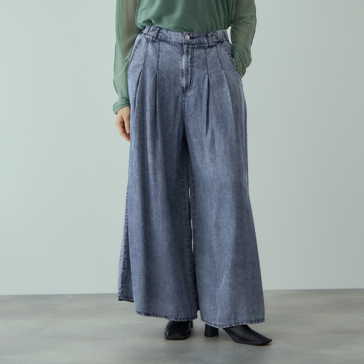 [}C]Z^bNtApc@Ő􂦂/rbL[iVICKYj lCr[