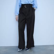 【大人の抜け感】ツイルチノワイドパンツ