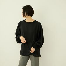ドルマンスリーブブラウス