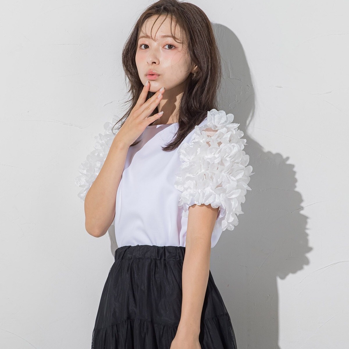 袖フラワーモチーフトップス≪洗濯機で洗える≫ | クイーンズコート