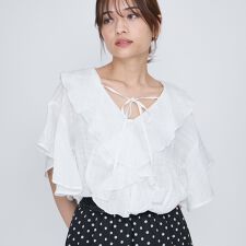 シアーシャーリングラッフルブラウス≪洗濯機で洗える≫