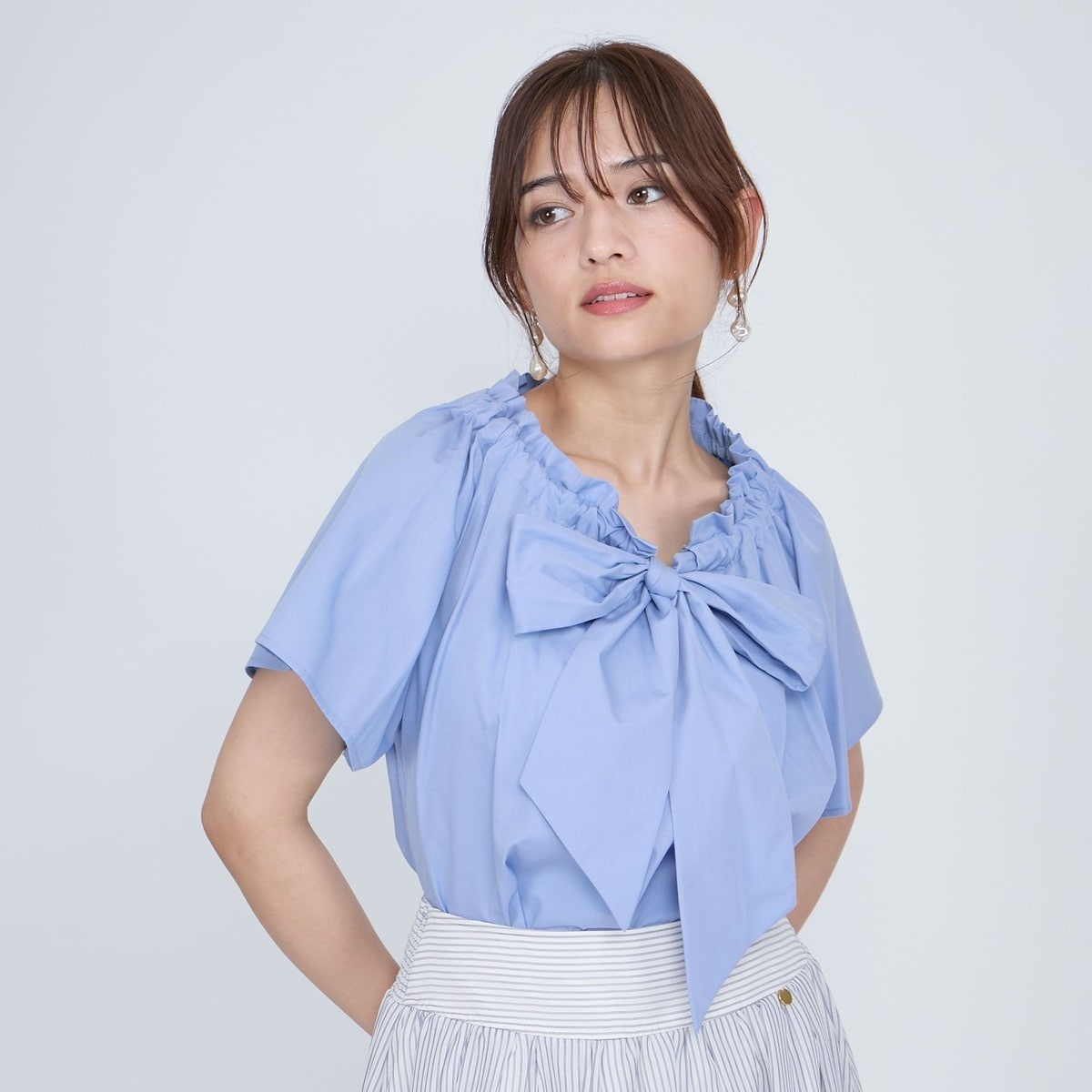 [}C]{E^C{tAX[uuEX@Ő􂦂/NC[YR[giQUEENS COURTj Cgu[