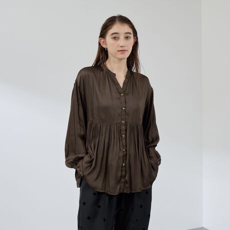 [^ԁF2213-57000]POINTȎgčꂽƂ݂̂_炩ƍT߂Ȍ򂪓̃TengpĂ܂BtbgȂ\ŁA@ׂȉʊŁAƉẽRgXĝ鎿łBƂƈ₷fނłAlbNAJtXAEGXg؂ւɃMU[fBe[āAwVCɂȂɂfUCɂȂĂ܂BʊȂAfނ̌y₩L[lbNfUCŔofUCɁBG߂iނɘAăjbgACeȂǂƂ̒킹鎞ɂ߂̉uEXłB----------------------------------F₠F ┖LkFȂnF Ȃ|PbgF Ȃ--------------------------------------------------------------------------------------------------@ƒFt40xƂA􂢂łBRFA݂̒花悢BACFʉx120xƂăACdグłBhCN[jOFΖnn܂ɂアhCN[jOłB----------------------------------------------------------------fg 165cm pTCY M摜̏i̓TvƂȂ܂̂Ŏۂ̏iƎdlAHATCY኱قȂꍇ܂Bql̃j^[ɂۂ̂FƑقȂꍇ܂BBe󋵂̓ɂAFقȂČꍇ܂B֘A[hFQUEENS COURT NC[YR[g fB[X V tF~j lR[f  2025H~ 2025AW H~ H H uEX |GXe Te n  