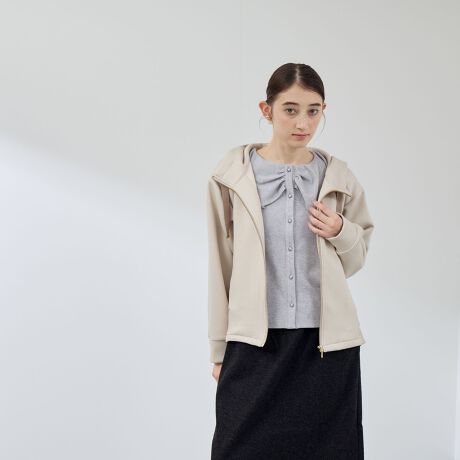 [^ԁF2205-57067]POINT_{[jbg̕\ʂɁuJ[Dv̑gD╗fނgpĂ܂B_{[jbgĽy₩ɉAJ[D̓ł闧̓IȎ΂߂̐i˂jnÅłBiX|[eBȌڂ𗼗fނƌg͍@fނŐ؂ւّfރRrl[Ṽp[J[́uNуp[J[ƃE[J[u]̒ԃACevŁAH`~AtɂĂ̒p߂łBobNfUC͓񖇎dĂŁÃh[R[hŃVGbgω\łB܂Ag̃TCh؂ւʒuAOgɌĎ΂߂ɂ͂邱ƂŃEGXg`܂ɂĂ肵ۂɎdグ܂B----------------------------------FȂF LkF藠nF Ȃ|PbgF --------------------------------------------------------------------------------------------------@ƒFƒł̐֎~BACFʉx120xƂăACdグłBhCN[jOFΖnn܂ɂアhCN[jOłB----------------------------------------------------------------fg 165cm pTCY M摜̏i̓TvƂȂ܂̂Ŏۂ̏iƎdlAHATCY኱قȂꍇ܂Bql̃j^[ɂۂ̂FƑقȂꍇ܂BBe󋵂̓ɂAFقȂČꍇ܂B֘A[hFQUEENS COURT NC[YR[g fB[X V tF~j lR[f  2025H~ 2025AW H~ H H @/|GXe [ |E^ p[J[ 