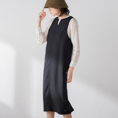 【ｓｏｃｏｌｌａ】サイドボタンキーネックジャンパースカート≪洗濯機で洗える≫