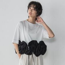 ボリュームフリルヘムドッキングクロップドTシャツ≪手洗い可能≫