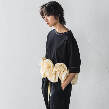 [^ԁF2107-54010]yfUCPOINTz{[̂闧̓IȃfBeB[ɁAڍBّfނ̃thɃhbLOANbvhgbvXBtƐF킹AXeb`|CgɁBقǂ悢ƂAhbvV_[BOXVGbgB5qۂȂȂ錍Bّfރt́A肰Ȃꂽ~߂`ۂ܂ByX^COzChpcXJ[g킹߁B2110-54025ƋʑfނgpA肰ȂZbg킹y߂܂Byfނ̓zyVPbgV~Be[W^t^zNAȕ\ʂ̖͂ȁEVJbg\[ɁAi`ȃV{Ȃꂽۂ̃^t^ngݍ킹܂B----------------------------------------------------------------@ƒFt40xƂA􂢂łBRFA݂̒花悢BACFʉx120xƂăACdグłBhCN[jOFΖnn܂ɂアhCN[jOłB----------------------------------------------------------------fg 166cm 170cm / pTCY M摜̏i̓TvƂȂ܂̂Ŏۂ̏iƎdlAHATCY኱قȂꍇ܂Bql̃j^[ɂۂ̂FƑقȂꍇ܂BBe󋵂̓ɂAFقȂČꍇ܂B֘A[hFMAYSON GREY C\OC fB[X V lR[f lJWA 2025t 2025SS t ĕ ĕ TVc Rbg |GXe iC N[lbN  