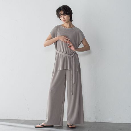 [^ԁF2101-54609]׌ʔQ̃v[cH{ApcEZbgAbvBgbvX̃EGXg{͑OłłׂāAANZgɂȂfUCBpc̓EGXgSŃXgXt[ȐSnBLk̂A|GXẽX[XW[W[gpB----------------------------------------------------------------@ƒFt40xƂA􂢂łBRFA݂̒花悢BACFACdグ֎~BhCN[jOFΖnn܂ɂアhCN[jOłB----------------------------------------------------------------fg 166cm 170cm / pTCY M摜̏i̓TvƂȂ܂̂Ŏۂ̏iƎdlAHATCY኱قȂꍇ܂Bql̃j^[ɂۂ̂FƑقȂꍇ܂BBe󋵂̓ɂAFقȂČꍇ܂B֘A[hFMAYSON GREY C\OC fB[X V lR[f lJWA 2025t 2025SS t ĕ ĕ @/|GXe S 