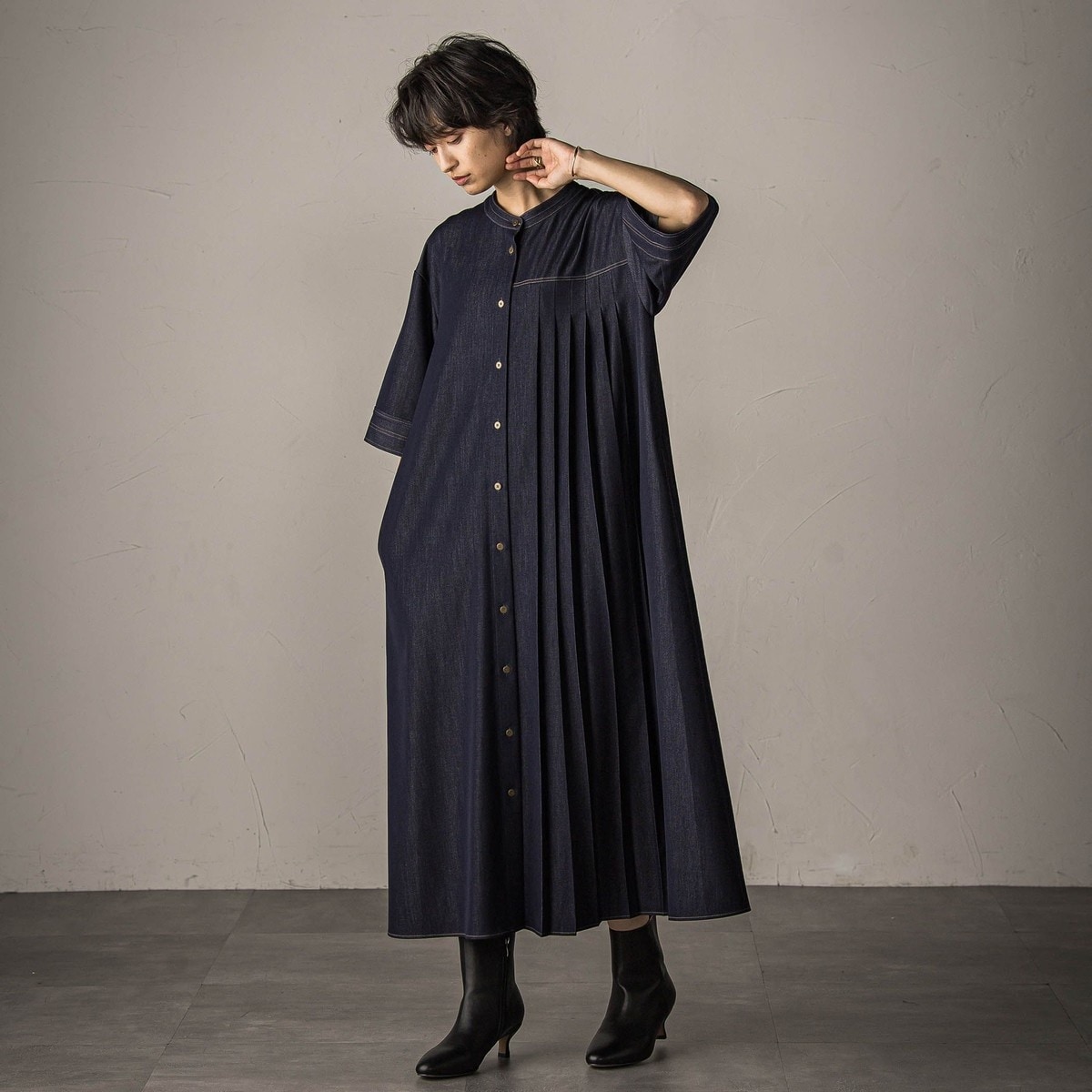アシンメトリープリーツシャツワンピース≪洗濯機で洗える
