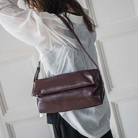 [^ԁF2102-56163]ĺAobOBV_[C[WגChVGbg̃obOB̂fނgpAlȕ͋ĈfUCBTCh̃^bN̎ɂAӂƖ̂悤Ɏdグ邱ƂŁA悢tvXĂ܂BEJ@}Olbg{^dlEɃ|PbgtE280gyLE VERNIS/ExjzsIŎRȃX^CAl̏ɌāAACfeBeB̂l̏ɌāAtŃtF~jȃ~bNXX^CāBgRoughhgFemininehgUtilityh3̃L[[hɁAJWAłȂ珗炵YȂfBeB[AIIt킸gȂ@\fނɂǋyBfg 166cm 170cm / pTCY M摜̏i̓TvƂȂ܂̂Ŏۂ̏iƎdlAHATCY኱قȂꍇ܂Bql̃j^[ɂۂ̂FƑقȂꍇ܂BBe󋵂̓ɂAFقȂČꍇ܂B֘A[hFMAYSON GREY C\OC fB[X V lR[f lJWA 2025H~ 2025AW H~ H H |GXe 