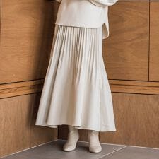 メイソングレイ(MAYSON GREY)のスウェードライク消しプリーツスカート≪手洗い可能≫
