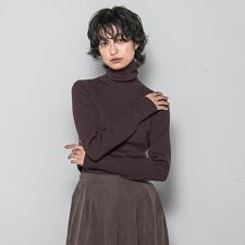 リブタートルニットプルオーバー≪手洗い可能≫