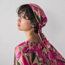 IPEKERフラワープリントスカーフ