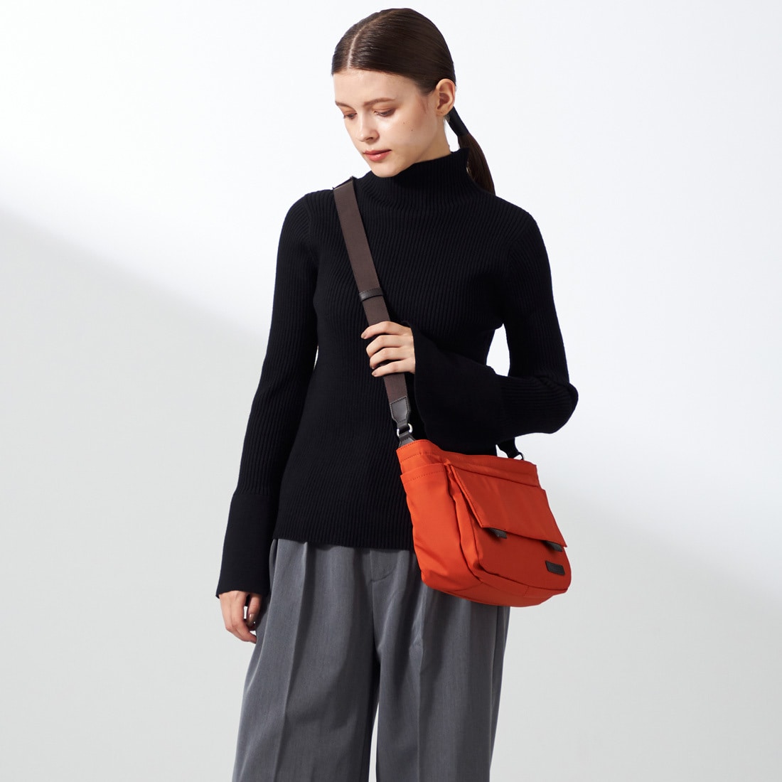 ダブルタブ トラベルショルダーバッグ | イザック(Y'saccs) | マルイ