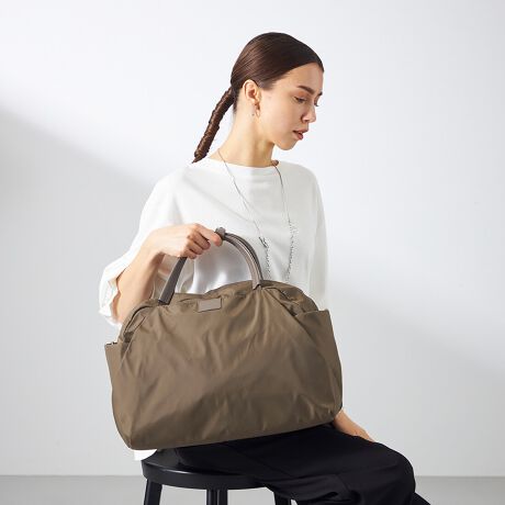 [^:20-040-04]AE^[|Pbg̎[Xy[XA2WAYȂǂ̋@\dAiCgxV[YBCfނ͍x̔G肪ǂ^t^gpĂ܂B\Ɍ̃jbg\邱ƂŌyێAKxȃnoĂ܂BFǂ}bgɎdオĂ邽߁Ax[VbNɎg₷V[YłB|PbgLxɔzĂAgxoɂ҂Ȍyʂ̃{XgobOȂ̂ŁAI[V[Y􂷂ACełBV[ỸV_[obOi20-040-01A20-040-05jƕpg߂̃ACeƂȂĂ܂BOcI[v|Pbg~2,t@Xi[|Pbg~4,}Olbgt|Pbg~2cI[v|Pbg~3,t@Xi[|Pbg~1,d؂t@Xi[|Pbg~1H{fނgpĂ܂ADt@Xi[ȂǂZ\܂B܂AH͉ivIȂ̂ł͂܂̂łӂBƖ̊֌WɂAۂFČꍇ܂B܂p\REX}[gtHȂǂ̊ɂA኱iƉ摜̃J[قȂꍇ܂B\߂B