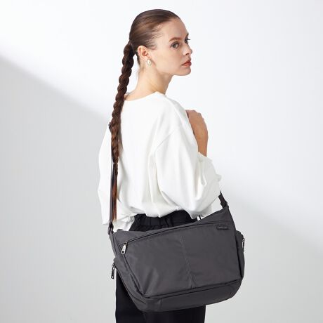 [^:YV027-02]VvŏjZbNXȃeCXgATCh̃|Pbgt@Xi[ōL@\IȃACeBlXȃV[X^COɍ킹₷A|PbĝŎdɕ֗ȎdlƂȂĂ܂BH{x̃iCcCgƂɂAyƏv˔Ă܂BOcI[v|Pbg~2iJƍLt@Xi[tj,t@Xi[|Pbg~2cI[v|Pbg~4,t@Xi[|Pbg~1Ɩ̊֌WɂAۂFČꍇ܂B܂p\REX}[gtHȂǂ̊ɂA኱iƉ摜̃J[قȂꍇ܂B\߂Beނ̓Ȁo͌̂ɂĈقȂ܂BH{fނgpĂ܂ADt@Xi[ȂǂZ\܂B܂AH͉ivIȂ̂ł͂܂̂łӂB