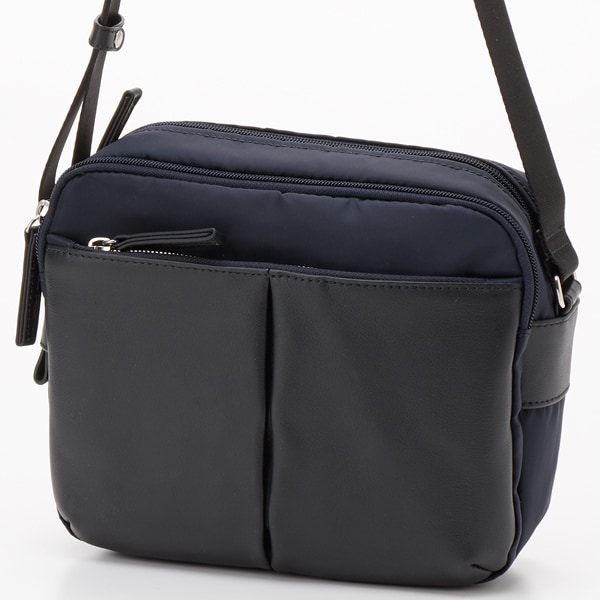 リサイクルナイロン×カウレザー ラップポシェット | イザック(Y'saccs