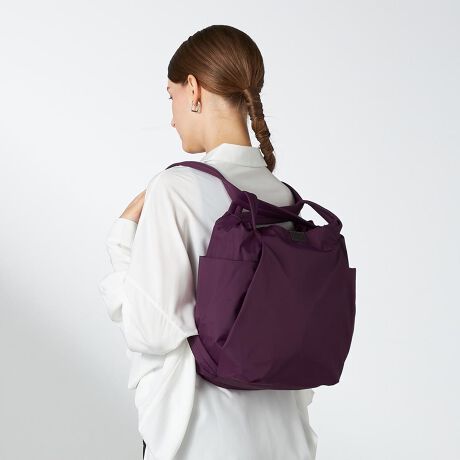 [^:20-040-05]yv]ɉāAminiTCYoIzȂוȂV[ɂ߂AgxV_[bNi20-040-03j̏߃TCYƂȂĂ܂BAE^[|Pbg̎[Xy[XA2WAYȂǂ̋@\dAiCgxV[YBCfނ͍x̔G肪ǂ^t^gpĂ܂B\Ɍ̃jbg\邱ƂŌyێAKxȃnoĂ܂BFǂ}bgɎdオĂ邽߁Ax[VbNɎg₷V[YłBTCh̃V_[XgbvEɈ邱ƂŃbNɑςBוďdȂȂǂŎςƂɈuőΉł悤ɂȂĂ܂BA4TCYɑΉĂA|PbgLxɔzĂ̂ŁAfC[ɂ͂gxV[ł􂷂ACełBV[Ỹ{XgobOi20-040-04jƂ̕pg߁BOcI[v|Pbg~2,t@Xi[|Pbg~3,}Olbgt|Pbg~P,{̓ɒt@Xi[~1cI[v|Pbg~3,t@Xi[|Pbg~1,d؂t@Xi[|Pbg~1H{fނgpĂ܂ADt@Xi[ȂǂZ\܂B܂AH͉ivIȂ̂ł͂܂̂łӂBƖ̊֌WɂAۂFČꍇ܂B܂p\REX}[gtHȂǂ̊ɂA኱iƉ摜̃J[قȂꍇ܂B\߂B