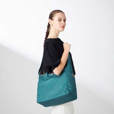 [^:10-012-02]"ƂJWAȃV_[obOɁAZ߂̃nh2waydlB͎[Xy[XׂĂA̎d֗ȍ\ɂȂĂ܂BCfނƃCjOƂ̃oCJ[y߂J[ÓAgpɋCグĂ|CgɁBA4TCY[\ȃTCYł̂ŁAʋ΂ʊwȂǂ̉וȂ肪ȃV[ɑ劈BL[rbNƃ|Cghbggݍ킹IWĩp^[CNWFbgvgĂ܂B̎gpė}A480gƌyʂɎdグĂ܂BOcI[v|Pbg~2At@Xi[|Pbg~1@cI[v|Pbg~6At@Xi[|Pbg~2H{fނgpĂ܂ADt@Xi[ȂǂZ\܂B܂AH͉ivIȂ̂ł͂܂̂łӂBƖ̊֌WɂAۂFČꍇ܂B܂p\REX}[gtHȂǂ̊ɂA኱iƉ摜̃J[قȂꍇ܂B\߂B26/O[WwebJ[łB