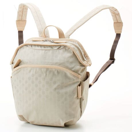 [^:10-013-03]킸D]Polka DotsV[YBC̑fނɂ͝H{hbg̃WJ[hngpĂApx̉ŕ̌ς邽߂肰Ȃ܂Btɂ̓TCNU[̗pAVbNȈۂɁBS̓IɊۂLb`[ȕ͋CłAtg̃|PbgƊJӂɑpCsOfUC̃|CgɂȂĂ܂BCJ̓_ut@Xi[ŁAgɂ܂B500mlybg{gcɎ[łAɐ܂ݎPA~j|[`ȂǂĂ܂]T郁C[́AꌩRpNgȂeʁBwɂ͑傫߂̃t@Xi[|Pbg܂̂ŁAzX}[gtHȂǂ̋Mdi̎dɕ֗łBA4TCY͎[ł܂񂪁A傫ȂbN͂ŗ󂯂ĂgxV[ɑ劈BOcI[v|Pbg~2,t@Xi[|Pbg~2,}Olbgt|Pbg~1cI[v|Pbg~2,t@Xi[|Pbg~1Ɩ̊֌WɂAۂFČꍇ܂B܂p\REX}[gtHȂǂ̊ɂA኱iƉ摜̃J[قȂꍇ܂B\߂B