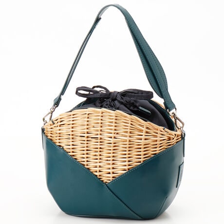 [^:50-023-02]fUĈAVRfނ̂obOBCfނ̓EBbJ[iفjgpĂ܂Bvʐϑ߂Ɏgp邱ƂŁA㎿Ńi`߂ȂC[WɎdグ܂BO\ȃV[gXgbvƃOXgbvtĂAnh΂ߊ|ȂǃV[ɉĎg邱Ƃł2WAYdlBR[fBl[gɎ邾ŋGߊACełBcI[v|Pbg~1VRfނgpƂŕ҂ݏグĂ邽߁AFETCYEdE`Ȃǂψł͂ȂA̂ɂĈقȂ܂̂łӂB@܂A̂ɂĂ͐܂EEꓙN邱Ƃ܂B|₷ߕ╨iƂ̕pɂӂBVRfނ̎RȕƂɂA݂̐FZpł́AGɂߕւ̐Fڂ~߂邱Ƃł܂Btꍇ͑₩ɊK[[Ő@ĂBƖ̊֌WɂAۂFČꍇ܂B܂p\REX}[gtHȂǂ̊ɂA኱iƉ摜̃J[قȂꍇ܂B\߂B10/BKwebJ[łB