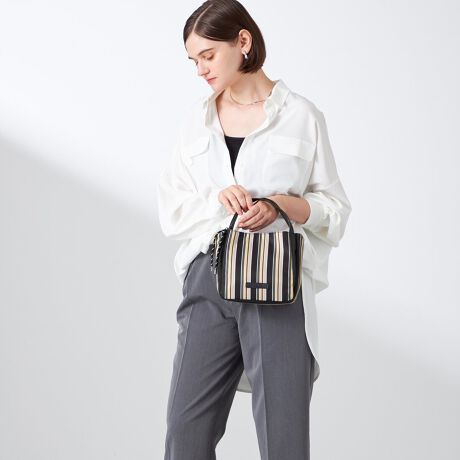 [^:10-016-01]CUbN̐lCԏĩj[Yɍ킹ăTCYׂȎdlAo[WAbvăj[AB_ŃJtȃXgCvp^[̓IWiŕNACNWFbgvgŕ\Ă܂Bt@Xi[̃pR[hȃ|CgɁB3w\ƂȂĂAOɂ}Olbg|PbgzĂ̂ŁAƎo[̂ɂ҂łBV_[Xgbv͎O\Ȃ̂ŁAV_[obOƂĂgp2WAYdlłBOc}Olbgt|Pbg~3i2͂jcI[v|Pbg~1,t@Xi[|Pbg~1BeƖ̊֌WɂAFČꍇ܂B@܂p\REX}[gtHȂǂ̊ɂA኱iƉ摜̃J[قȂꍇ܂B\߂Bfނ̓Ȁo͌̂ɂĈقȂ܂B\߂B