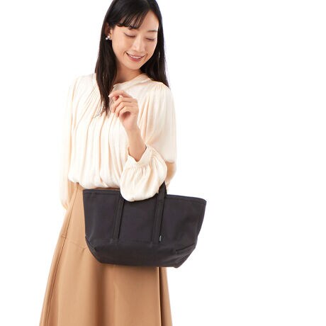 [^:50-999-91]100Nȏ㑱F̐EstƁAY'SACCSR{ACe𔭔Bh荕AAFȂhǋAЂł͕\łȂ[F̍߂stButvƂߏグĂ`IȋZp𐶂Á݂hKUROZOME REWEAR FROM KYOTOhƂߗނ̐ߑւT[rXĂĂ܂B̃R{ACe̓I[KjbNRbggp߂ĂȂiłA^OQRR[hFT[rX̂p\łBubN[ցBi`y񂾌ɍցB1915N̑nƈȗ`YƂߏグu[Hv̌Ă݂܂񂩁HyitemzVvȃfUCŃWF_[XȈۂłB̃RbgcCgpĂ邽ߌ`ƂĎAJWA߂X^CbVɂ܂Bt@Xi[JȂ̂ŖhƖʂɂSB500mlybg{gⒷzAƂoɂ҂ȃTCYłBƂłAɂ̓|PbgĂA̎[ɕ֗BߑւT[rXɊւ钍ӓ_⁜ߑւT[rX̐\Eߑւ]ACe̔̂葱Ȃǂ͑SďLQRR[h́uT[rXihttps://www.k-rewear.jp/somekae?ca=1751265227-212600jvAqlgŋstlւ˗肢܂Bw̓X܁iICVbv܂ށjł́AT[rX̎tEߑւ]ACẻ׎󂯂ߑւ̃ACeȂǂsĂ܂BEv]Ȃǂ܂Astlւ₢킹肢܂BR{iuRbgLoXg[gSTCYvuRbgLoXg[gMTCYvȊÕACełAߑւT[rX̂p\łBuhȊOłw̃obOEߗނłp܂BT[rX]́̕AstĺuT[rXp̗ihttps://www.k-rewear.jp/howjvKnǂA葱̐is肢܂Bc邵I[v|Pbg~1,邵t@Xi[|Pbg~1̐iɂ́AȁiVRfށjgpĂ܂BVRfނ̎RȕƂɂA݂̐FZpł́AGɂߕւ̐Fڂ~߂邱Ƃł܂Btꍇ͑₩ɊK[[Ő@ĂBƖ̊֌WɂAۂFČꍇ܂B܂p\REX}[gtHȂǂ̊ɂA኱iƉ摜̃J[قȂꍇ܂B\߂B