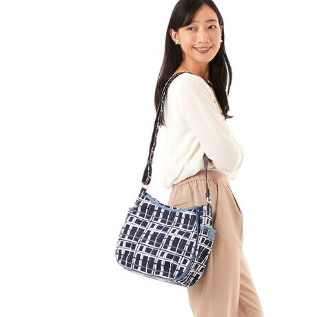 [^:10-015-01]lC̒ԃfx[XɁAVɓoꂷIWĩp^[uh[CO`FbNvgpV[YB1ɑ΂4F̔zFō쐬A菑̃`FbNVvȌ`Ƀ}b`Ă܂B[hȕ͋CȂAقǗǂ邽߃fC[[Xɂ҂B|PbgAdĎ[₷ȂĂ܂BO[WEBJ[łOcI[v|Pbg~2,t@Xi[|Pbg~1,I[v|Pbg~2cI[v|Pbg~5,t@Xi[|Pbg~1H{fނgpĂ܂ADt@Xi[ȂǂZ\܂B܂AH͉ivIȂ̂ł͂܂̂łӂBƖ̊֌WɂAۂFČꍇ܂B܂p\REX}[gtHȂǂ̊ɂA኱iƉ摜̃J[قȂꍇ܂B\߂Bfނ̓Ȁo͌̂ɂĈقȂ܂B\߂B