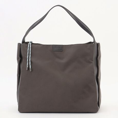 [^:YI-006-04]saqƂ̃R{[VBl̂蒟11fځB悢򊴂̂iCgpg[gBY'SACCSŐlC̃fj[AACełBCJ̈ɂ̓pR[h`[gpAJWAȃ|CgɁBA4TCY[\Ȃ̂ŁArWlXV[łgp܂BXNGAȃVGbg\bhȈہBp[cJ[͎s삳񎩂ZNgĂAł킹Ǝ{d˂ĂłR{胂fłBOc}Olbgt|Pbg~3i2͂jcI[v|Pbg~2,t@Xi[|Pbg~1H{fނgpĂ܂ADt@Xi[ȂǂZ\܂B܂AH͉ivIȂ̂ł͂܂̂łӂBƖ̊֌WɂAۂFČꍇ܂B܂p\REX}[gtHȂǂ̊ɂA኱iƉ摜̃J[قȂꍇ܂B\߂B