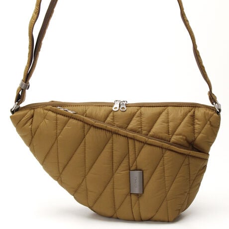 [^:50-025-01]oCAXɎ{Lg̃fUCAV[vȈۂ̃fC[obOB̃iC^t^{{fBOHŔɌydオĂAXgXȂg܂B΂߂ɔzꂽt@Xi[J₷@\IłBsNWEBJ[łOct@Xi[|Pbg~2cI[v|Pbg~1,t@Xi[|Pbg~1H{fނgpĂ܂ADt@Xi[ȂǂZ\܂B܂AH͉ivIȂ̂ł͂܂̂łӂBƖ̊֌WɂAۂFČꍇ܂B܂p\REX}[gtHȂǂ̊ɂA኱iƉ摜̃J[قȂꍇ܂B\߂B