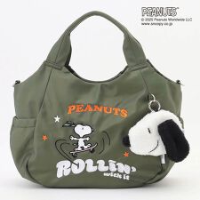 イザック(Y'saccs)のSNOOPYデザイン サイドギャザー2wayトート　Mサイズ(スケートボード）