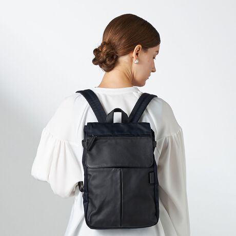 CUbÑiC~vRrV[Y@bNTbNyʂȃiCƏ_炩ȋvRrɂAYSACCSiCUbNj̃iC~vRrV[YbNTbNBVvVbNȃfUCŁAR[fɎ咣킹₷ACełBȂ͑ϋ@\IɂȂĂAO2̃|Pbg݂Ă邱Ƃɉw̃t@Xi[J΁AtbvJȂĂɒڎ肪悤ɂȂĂ܂B܂AyʂȍŔw₷Ƃ|CgłB[^:2060446]