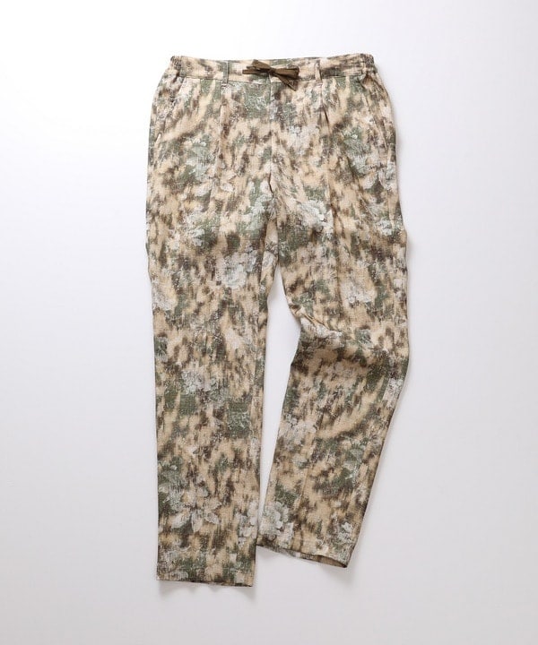 迷彩プリントスリムテーパードパンツ | メンズビギ(MEN'S BIGI