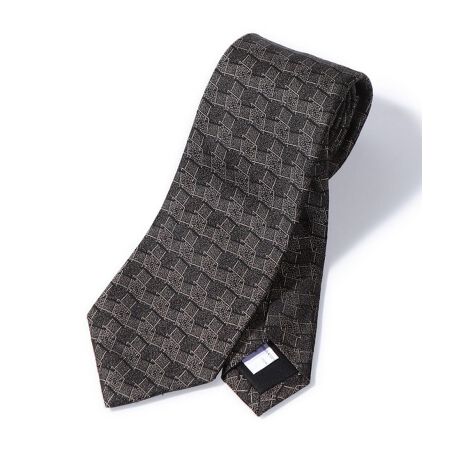 [^ԁFM0153ENT009]yC^A̓`{̃Ntg}VbvŎdĂAʂ1{zC^A̖uhuTIE YOUR TIE/^CA^CvƂ̃R{ɂ̃GNXN[VuRNVBYrM̃A[JCuv_NVgpBNVbNƕiiYfUĆAX[cX^CɐꂽANZg{łByfUC/fށzfނɂ͌򂪔VN100%gpA炩ȎG肪́B̓YrM̃A[JCu烊v_NVꂽABe[ŴWIgbNp^[́ANVbNłȂIȃGKXV][ɉAʂȃfUCłByVGbgz^CA^CfĹu{gVFCvv̗pB񌳂AꂽGKgȈۂ^܂B߂₷Ambgo▭ȃtHBׂAAlXȃV[ɍ킹₷Ԃ8łByfBe[zʂ́u[܂A[킹vdlŁAіڂ̓IɌ܂^ꂵɂ̂łB{ŒJɎdĂꂽAíB_ȃWIgbNV][ɉ؂₩ƉsvXArWlXp[eBV[܂ŁALiグ܂ByTIE YOUR TIE (^CA^C)z1984NAC^ÃNVbNȃX^CȂtRE~kb`Ag艖ɂACeWJ鏬ȂX\̂͂܂BɃlN^C̓tBcF̐Elɂē`IȎ@Ő܂̂ŁA̍ő̖͍͂iȐnɂ܂Bł͐Eō̃lN^CuhƂāA㎿ŌIȋɏ̃lN^C𐢂̐amɒ񋟂Ă܂BƖẺAPCX}[gtHȂǂ̊ɂAiƉ摜̃J[̌قȂꍇ܂B摜̓Tv̂߁AFTCY̎dlύXɂȂꍇ܂BTCY͕ЋK̍̐ɂċLڂĂ܂A኱̌̍ꍇ܂B